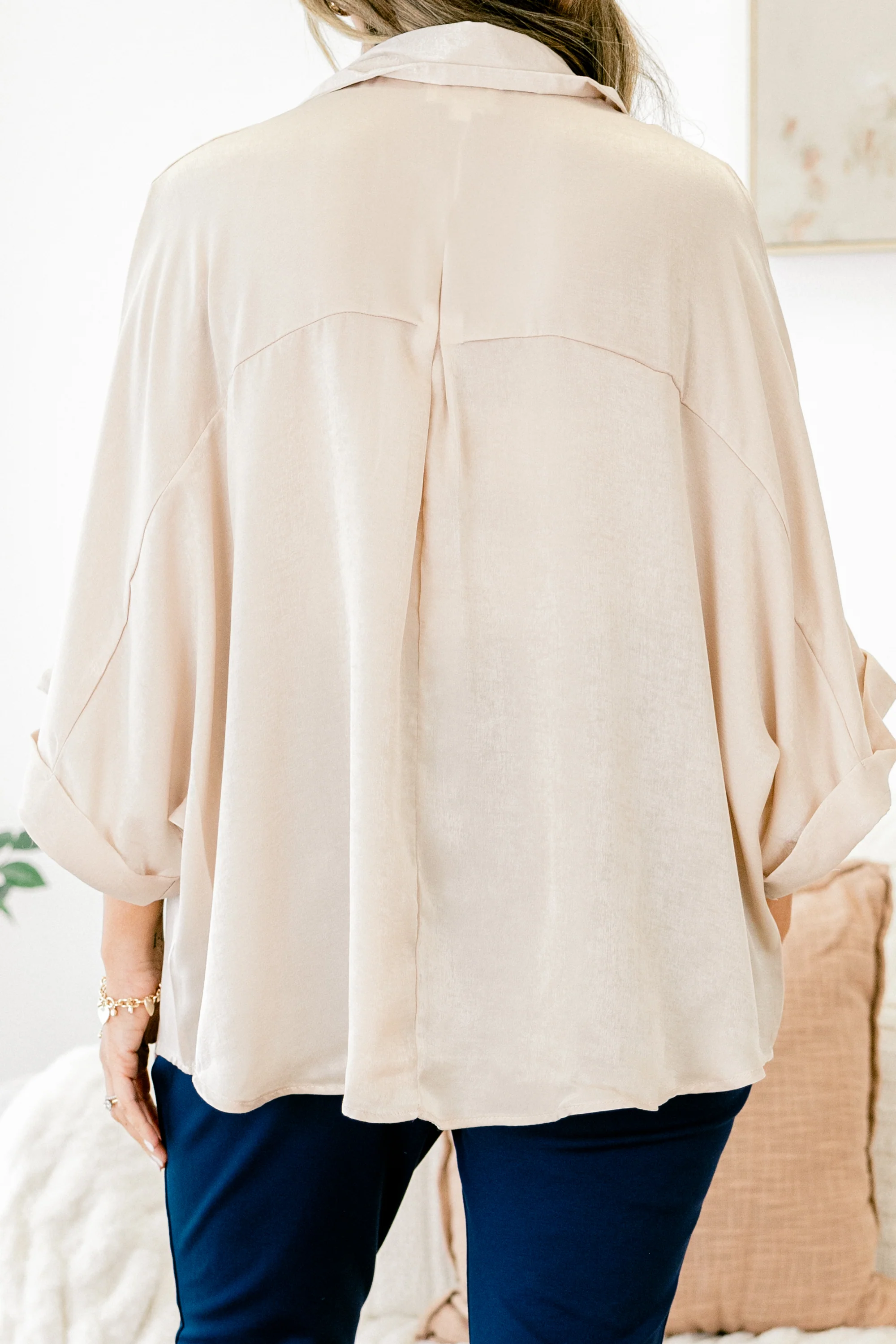 Whirlwind Weekend Top, Taupe - Giverhouse