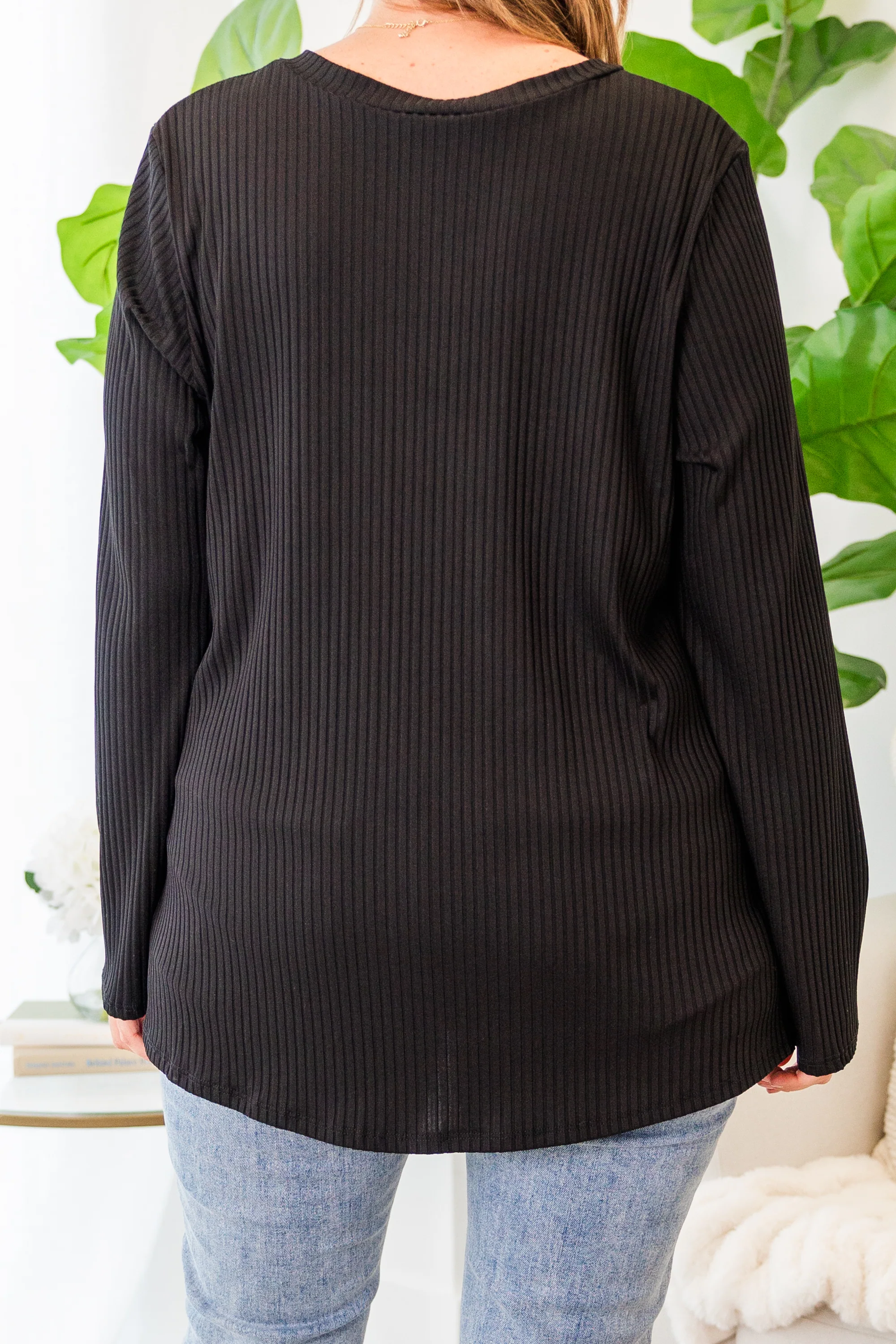 Let's Stay in Top, Black - Giverhouse