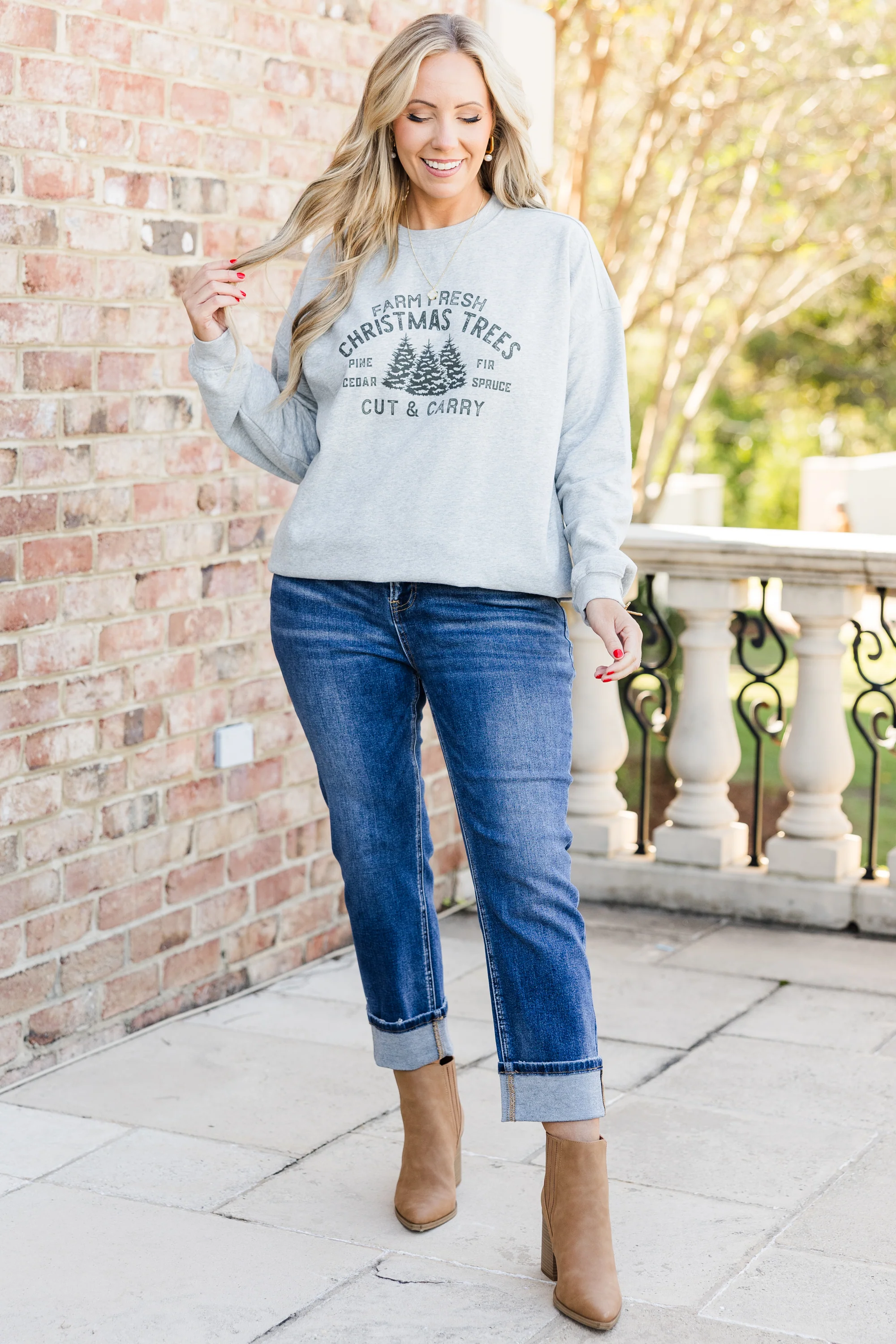 Farm Fresh Christmas Tree Pullover, Heather Gray - Giverhouse