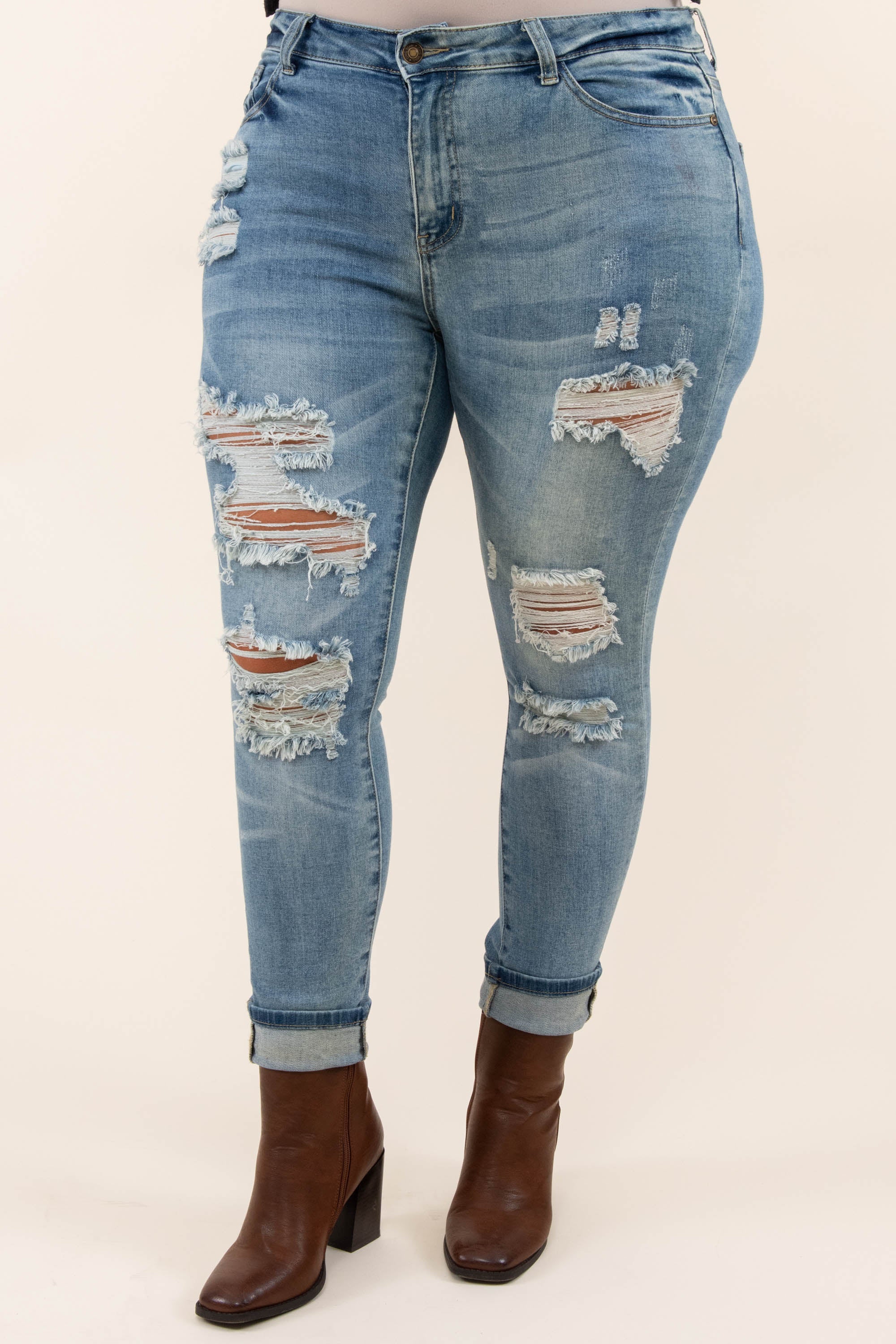 Go Explore Boyfriend Jeans, Medium Wash - Giverhouse