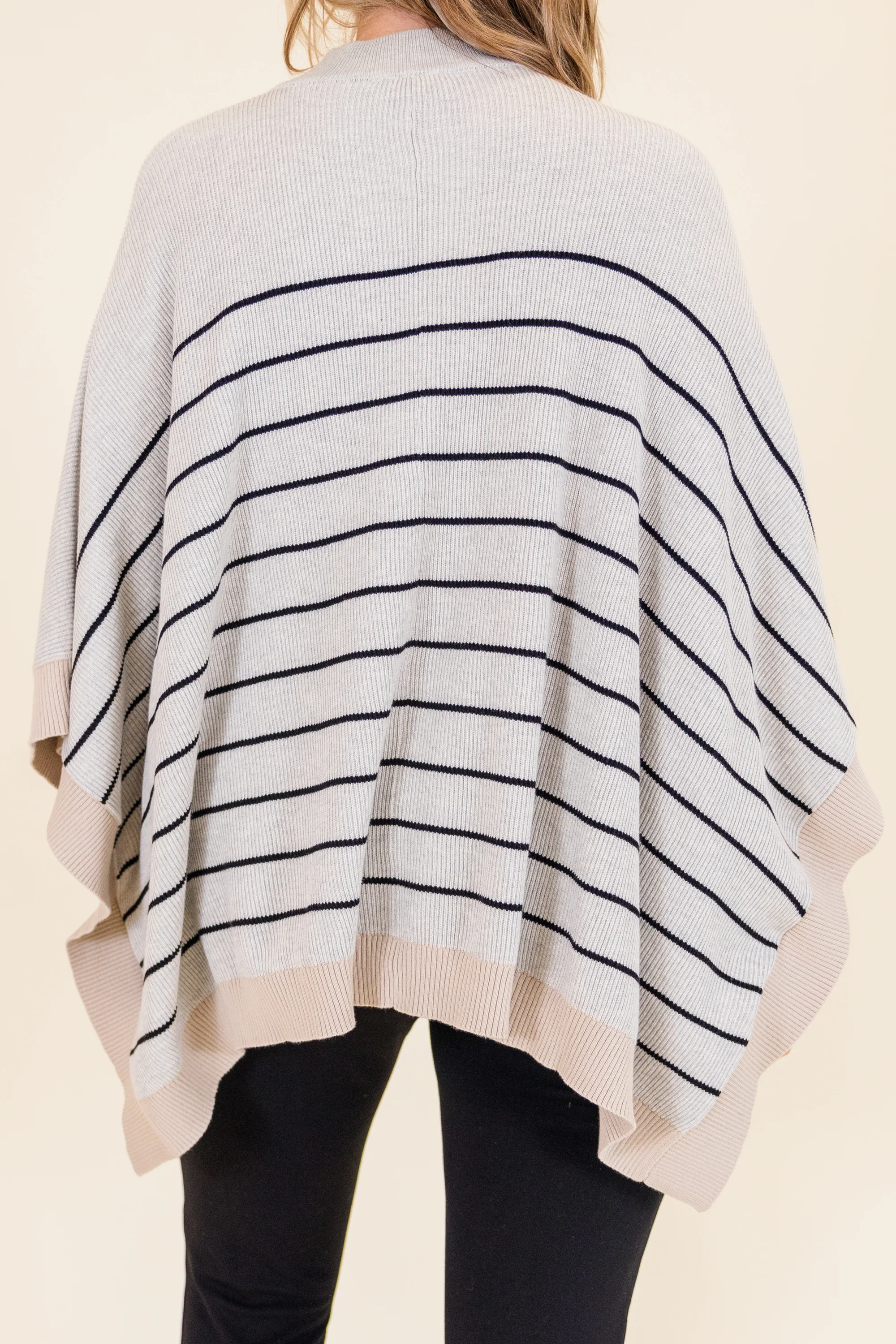 Warm Hugs Poncho, Taupe - Giverhouse