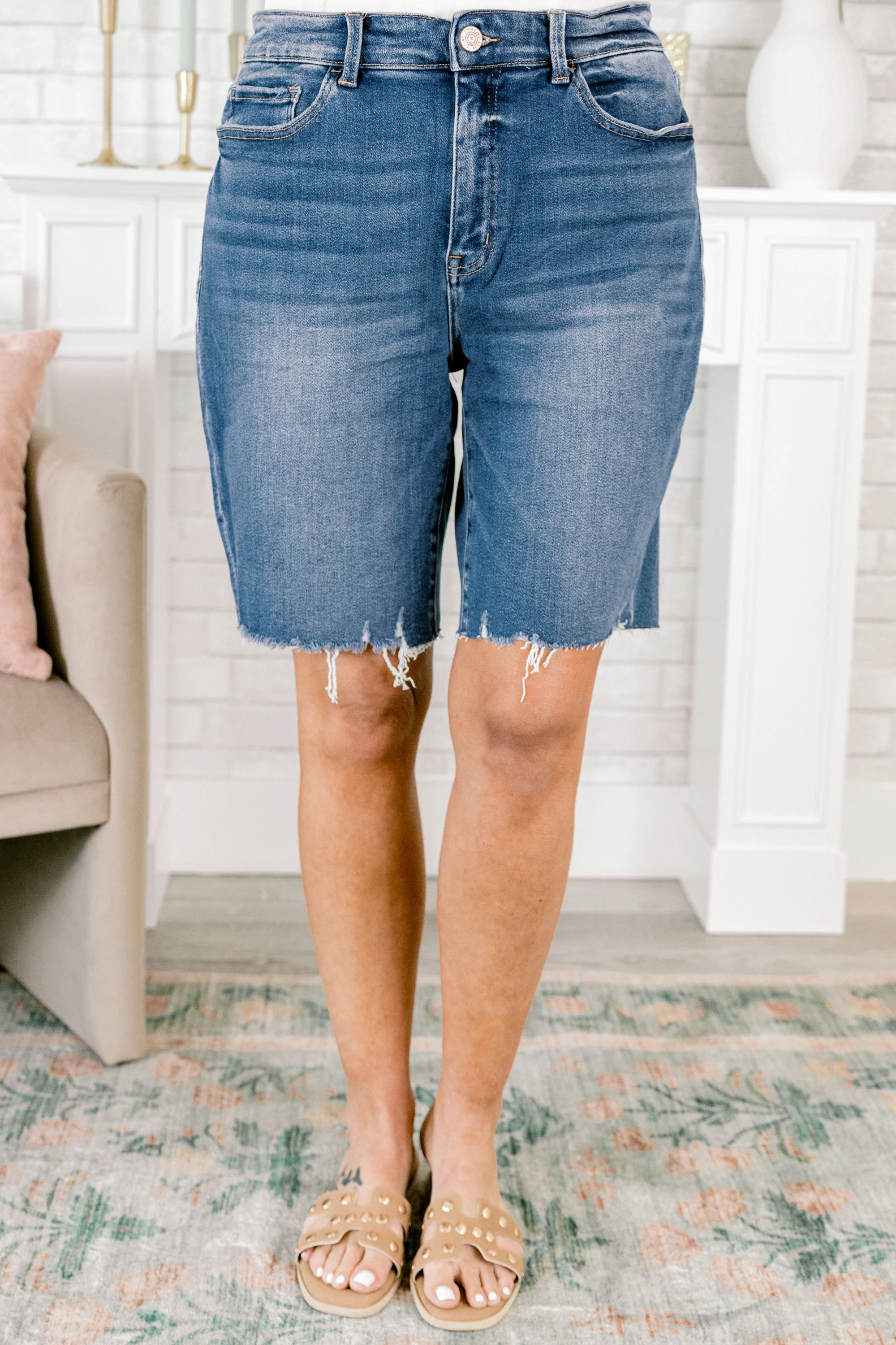 Summer Picnics Shorts, Medium Wash - Giverhouse