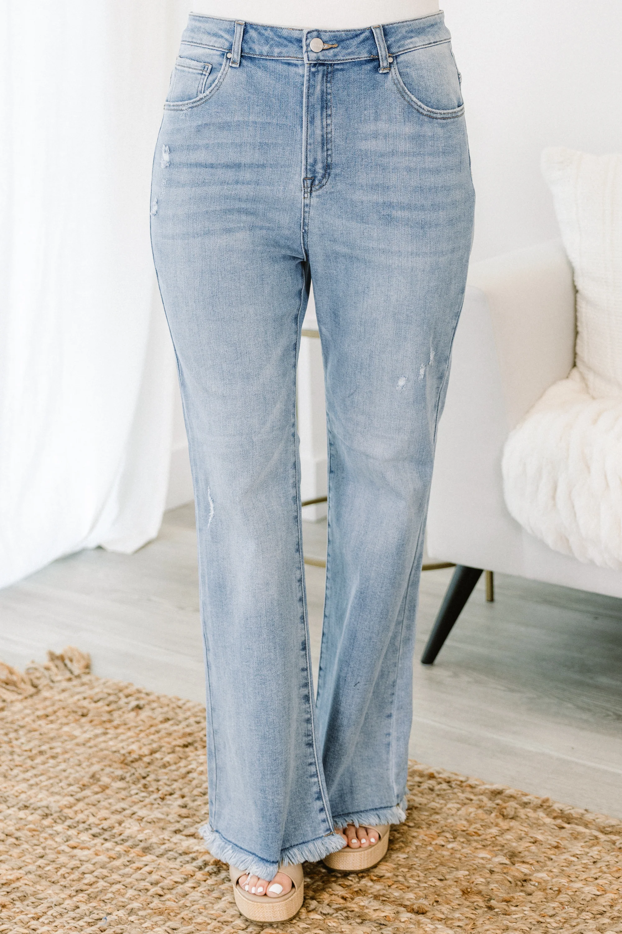 Beyond Compare Jeans, Light Wash - Giverhouse