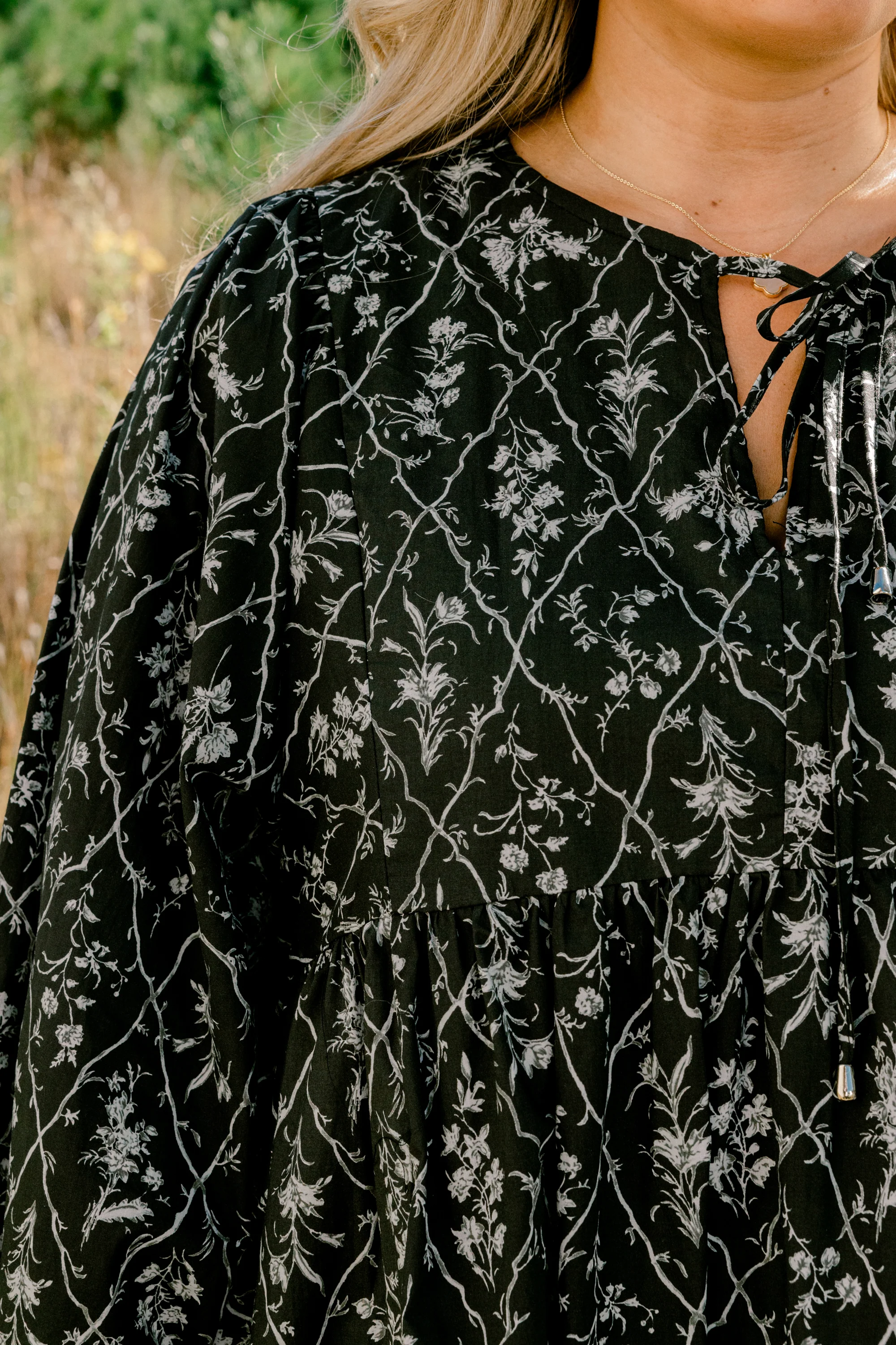 Walking On Air Dress, Black Floral - Giverhouse