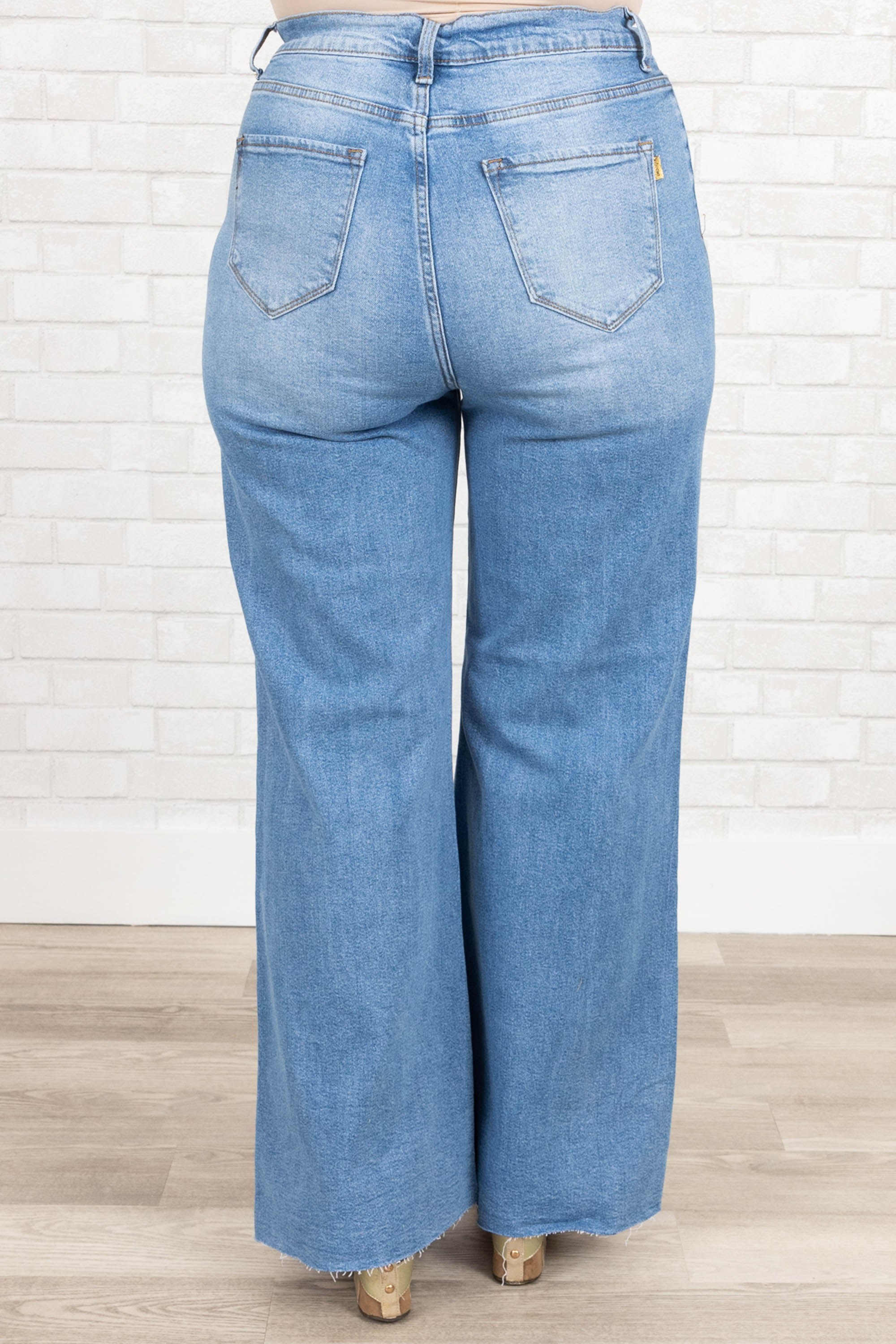 Exploring New Cities Jeans, Medium Wash - Giverhouse