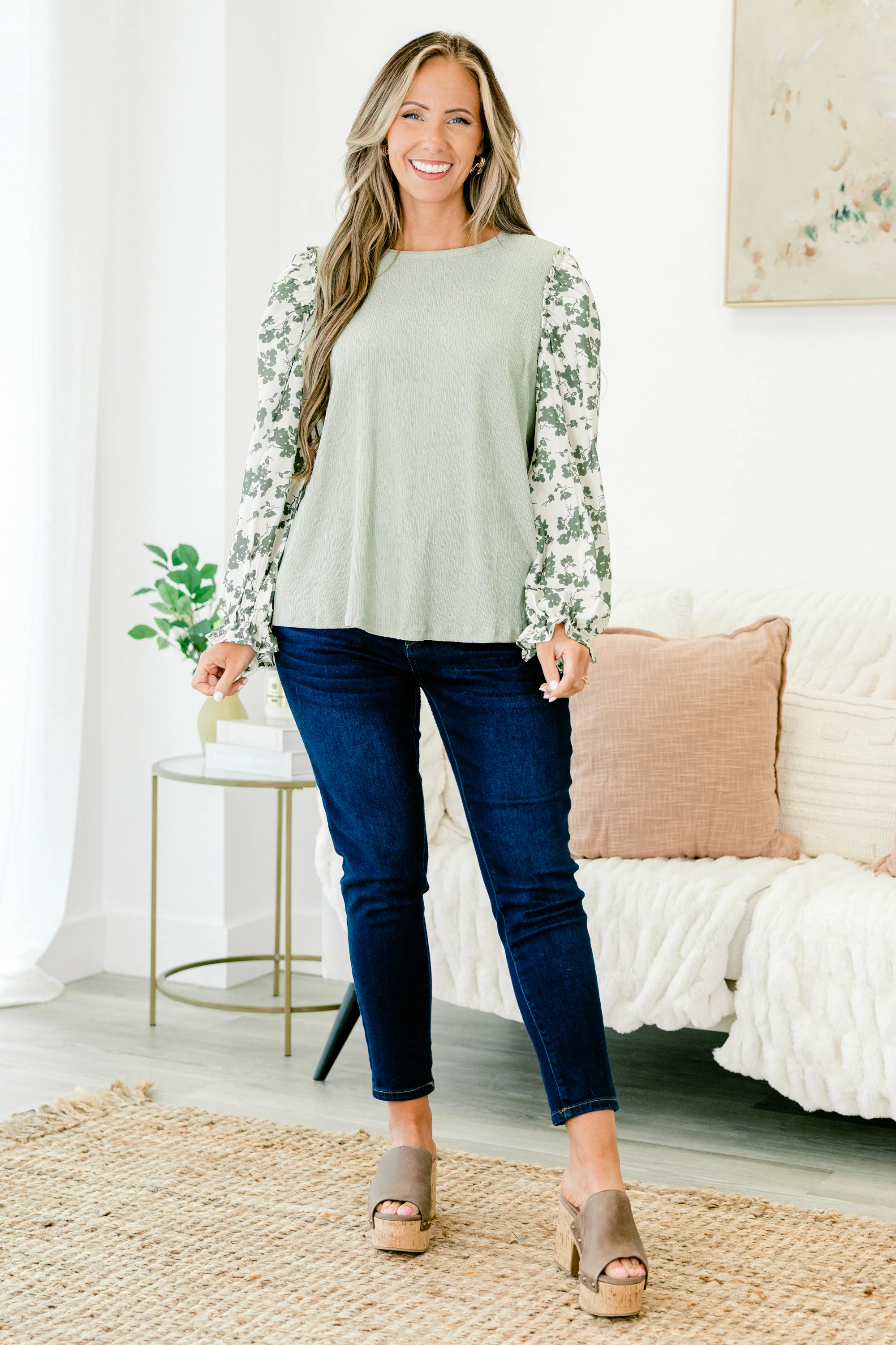 See The Sights Top, Sage - Giverhouse