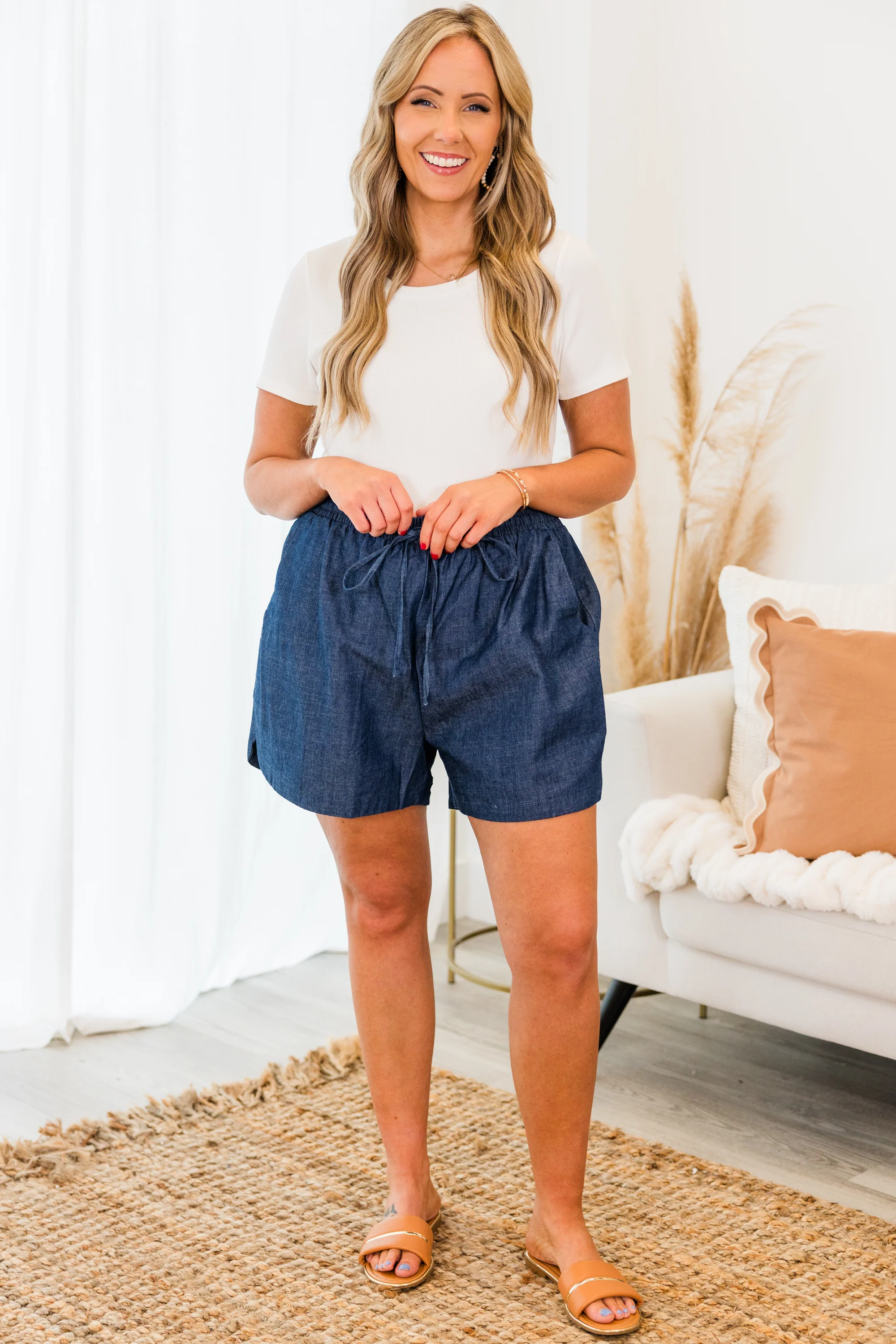 Tell Me More Shorts, Navy - Giverhouse